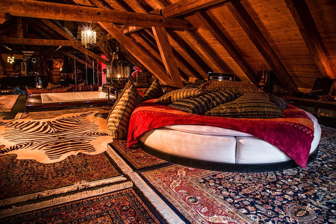 Bijou Hotel / Love And Romance Kallnach Szoba fotó